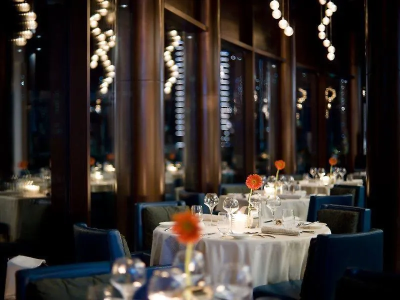 Dubai Marriott Harbour Hotel And Suites