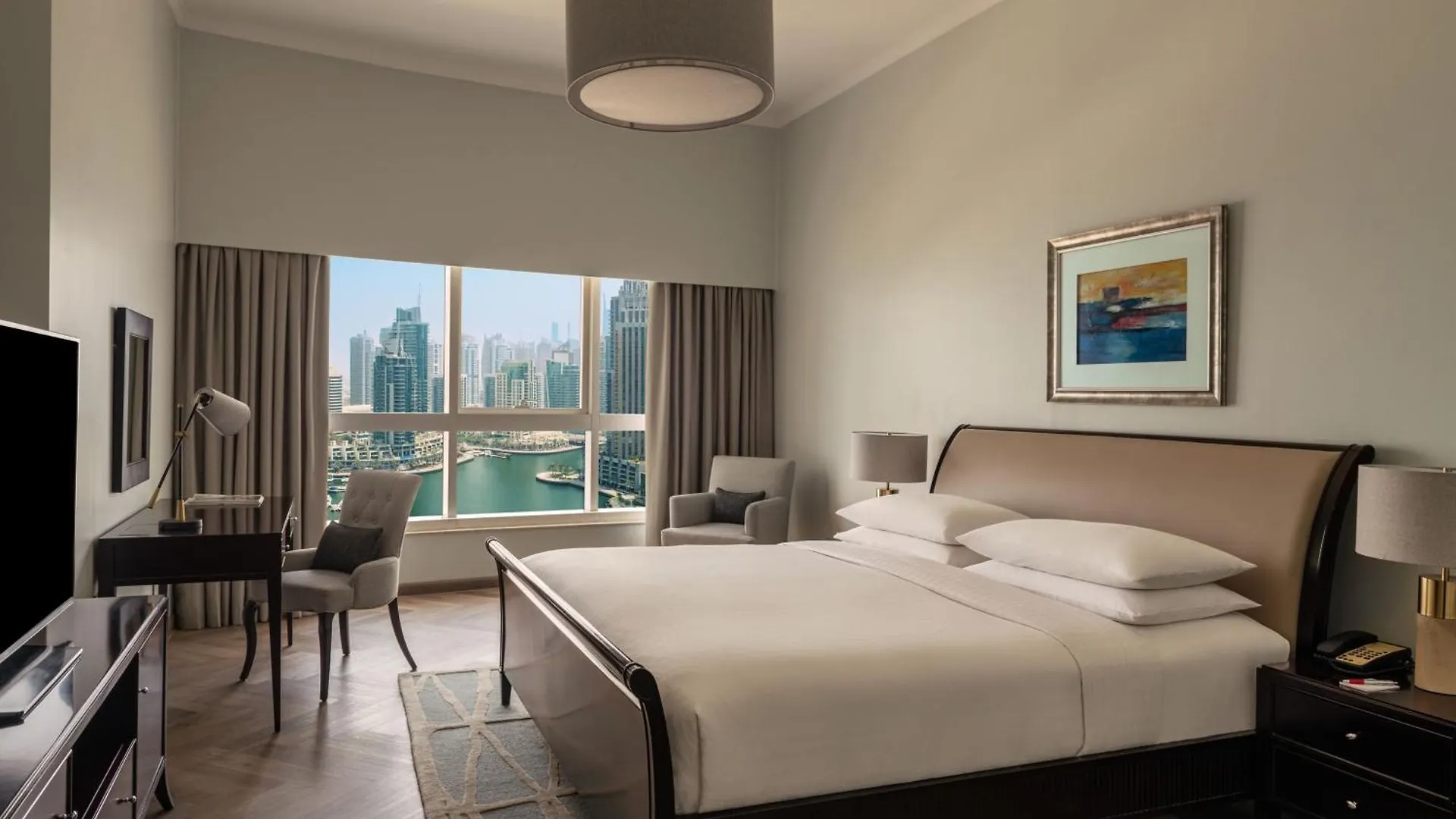 Dubai Marriott Harbour Hotel And Suites