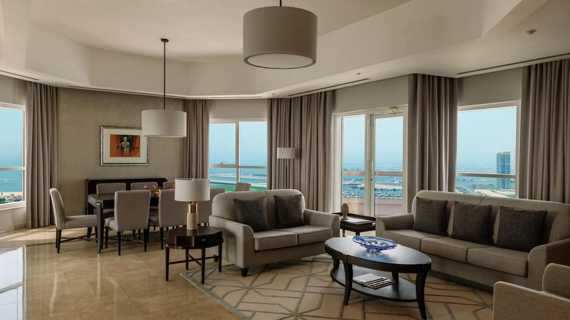 Dubai Marriott Harbour Hotel And Suites