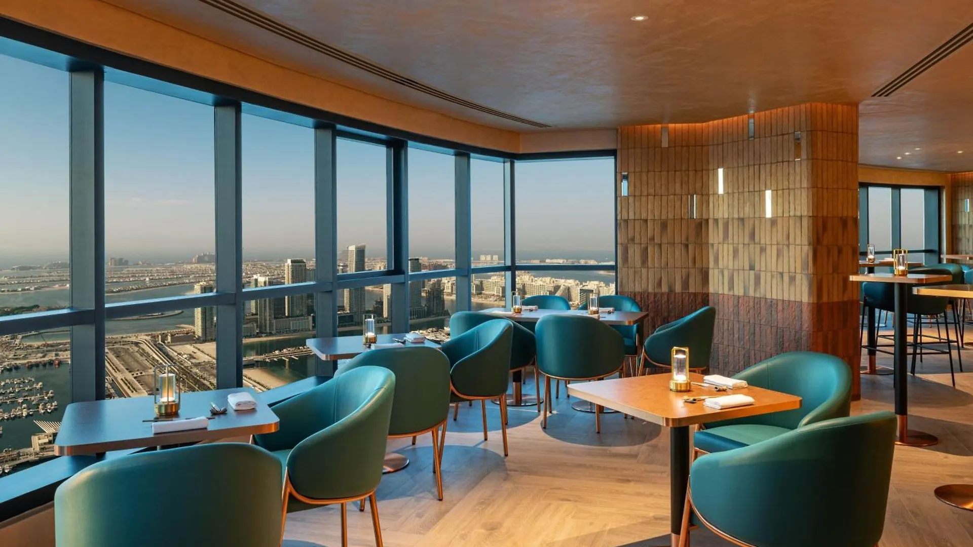 Dubai Marriott Harbour Hotel And Suites